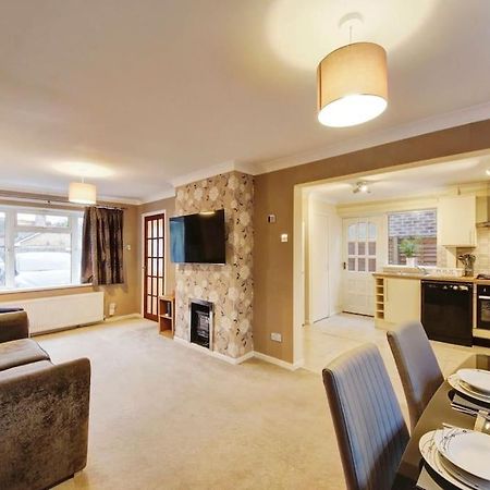 Beautiful Home Close To Town Free Netflix, Wifi Solihull Exterior photo